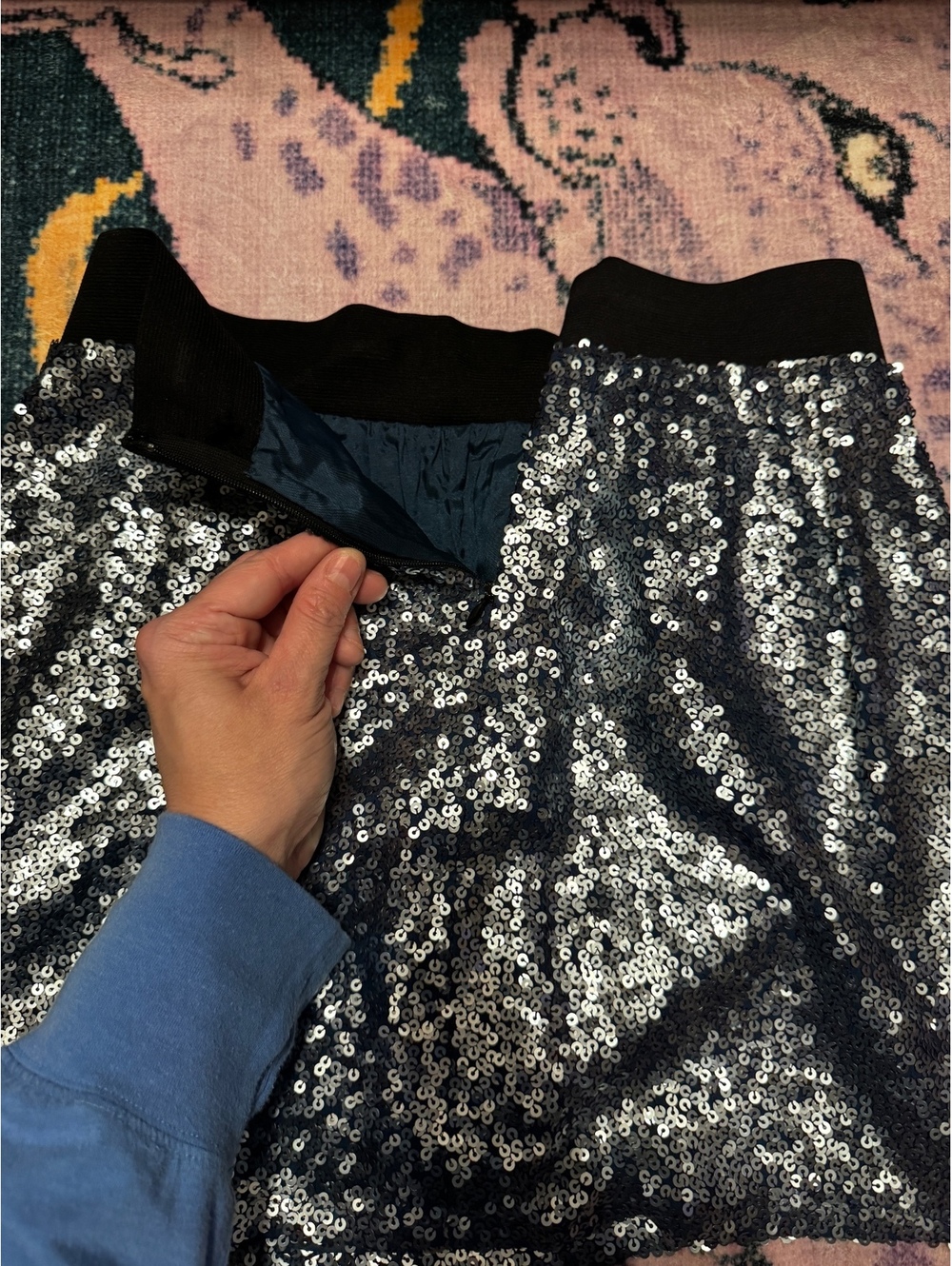 Robbi & Nikki sequined mini skirt - Picture 4 of 8